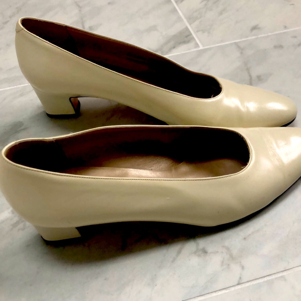 Talbots leather pumps, color: Bone/white/cream  Approx 2” heal good cond Sz 10